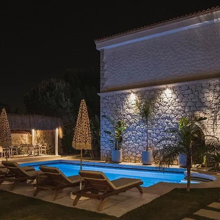 Otel Sandal - Adult Only Alaçatı