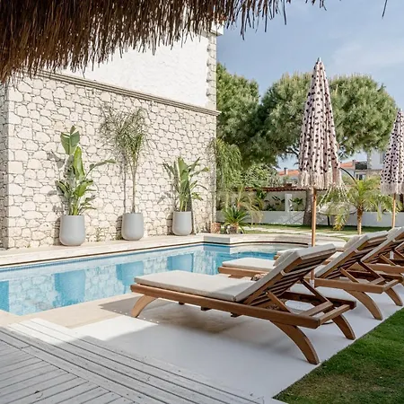 Otel Sandal - Adult Only 2*