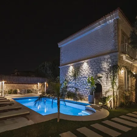Otel Sandal - Adult Only Alaçatı