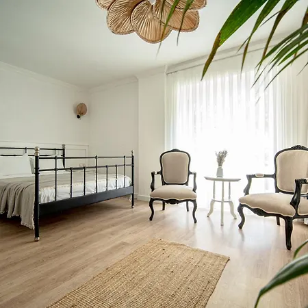 Sandal - Adult Only Otel 2*