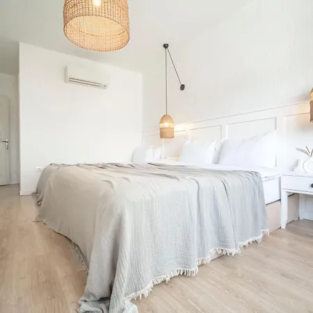 Sandal - Adult Only Otel