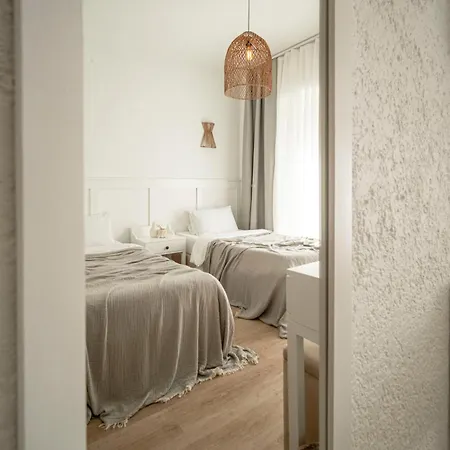 Sandal - Adult Only Otel 2*