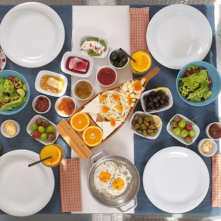 Sandal - Adult Only מלון