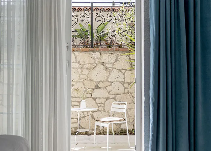 Sandal - Adult Only Hotel Alaçatı